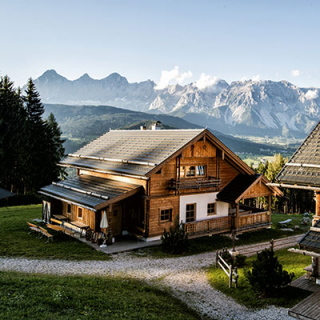 Lodges & Chalets